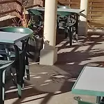 Le Hotel