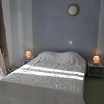Le *